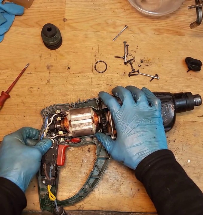 <span style="font-weight: bold;">Ремонт и обслуживание инструмента</span>